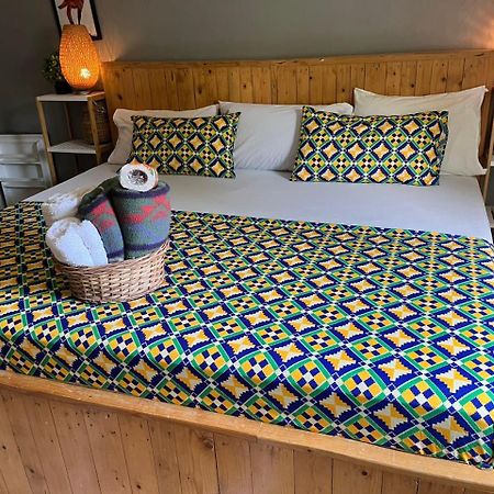 African Treasure Beach Resort Kokrobite Esterno foto