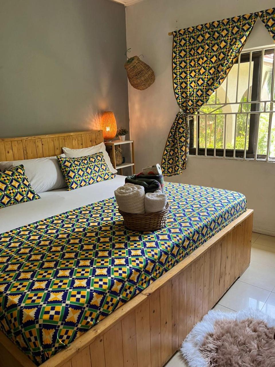 African Treasure Beach Resort Kokrobite Esterno foto