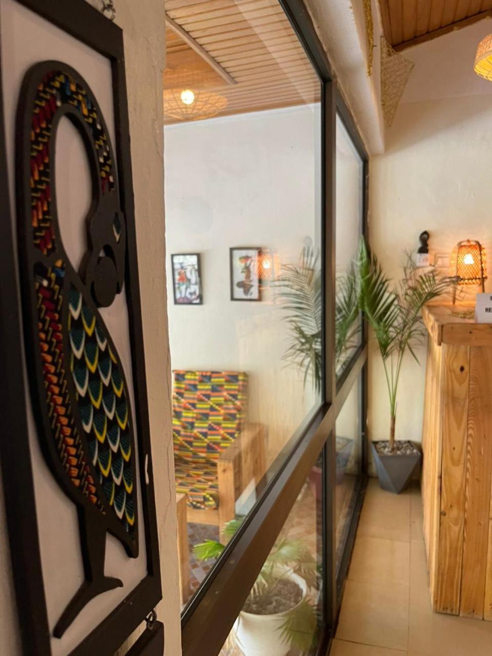 African Treasure Beach Resort Kokrobite Esterno foto