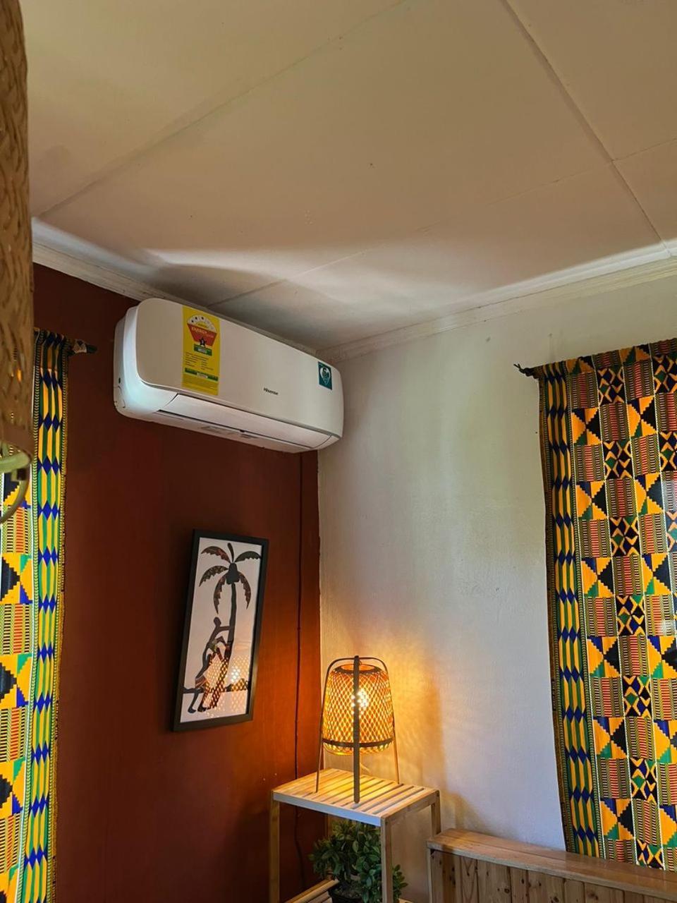 African Treasure Beach Resort Kokrobite Esterno foto