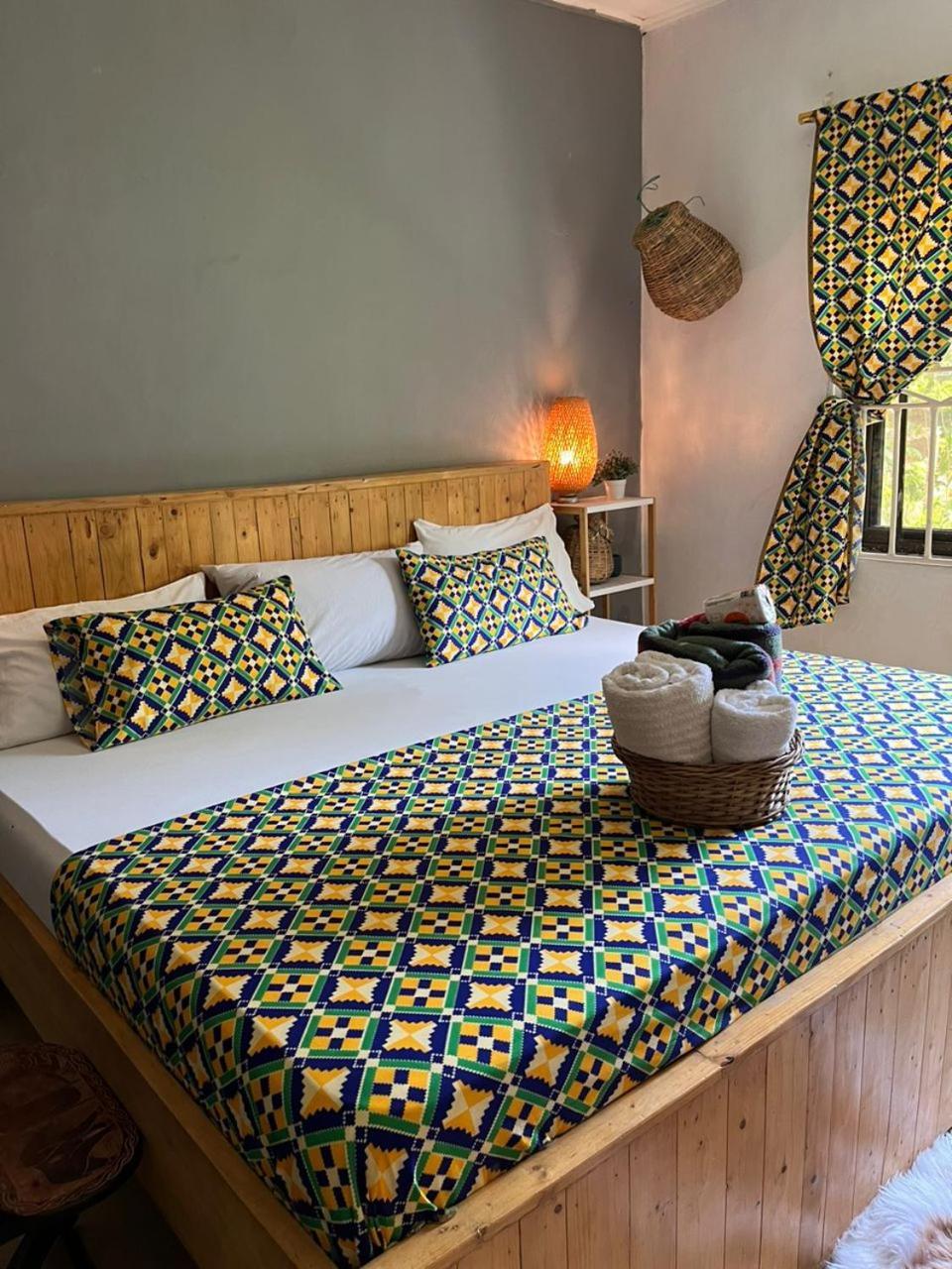 African Treasure Beach Resort Kokrobite Esterno foto