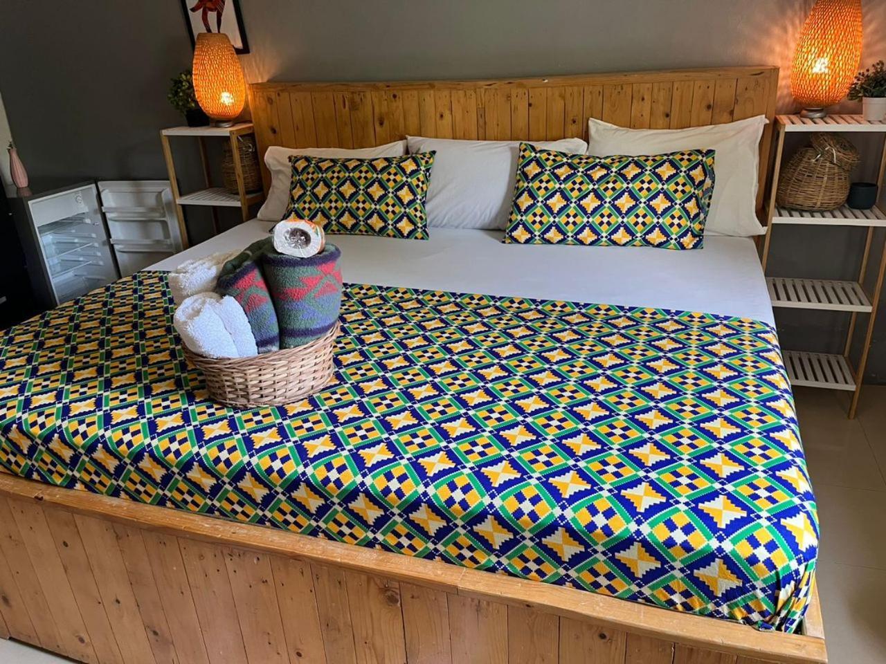 African Treasure Beach Resort Kokrobite Esterno foto