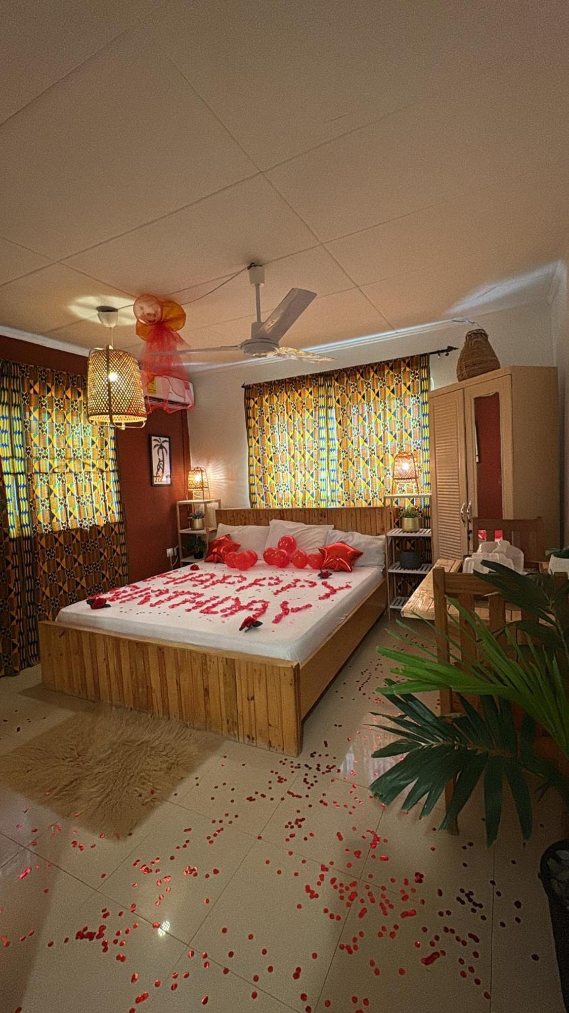 African Treasure Beach Resort Kokrobite Esterno foto