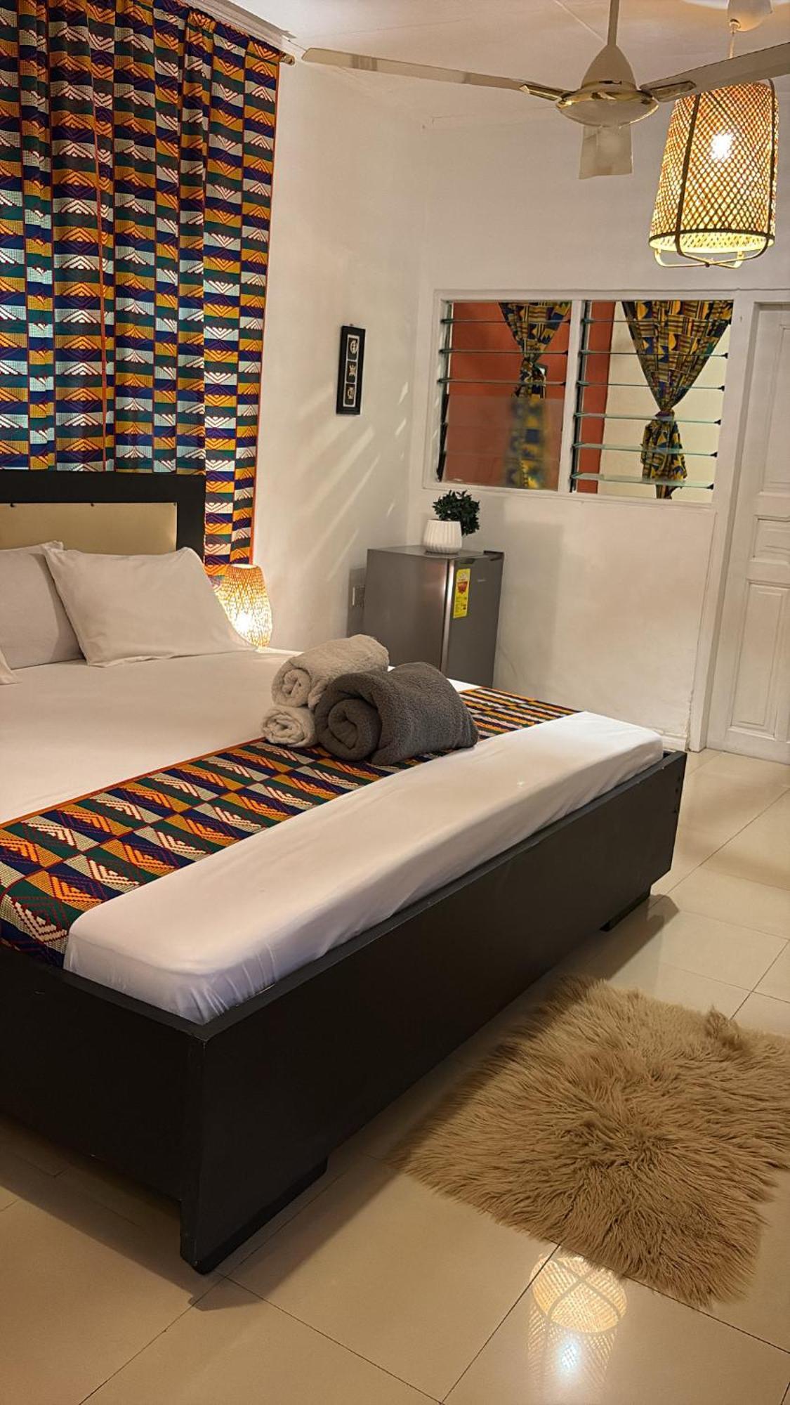 African Treasure Beach Resort Kokrobite Esterno foto