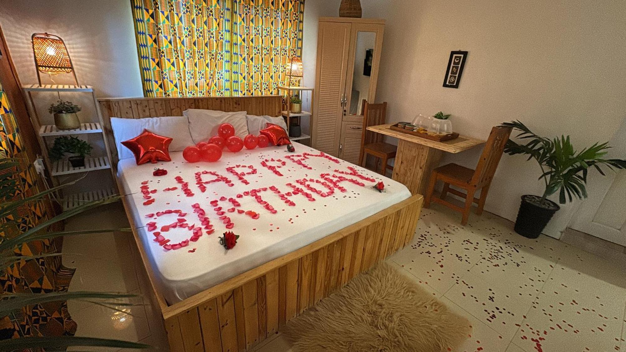African Treasure Beach Resort Kokrobite Esterno foto